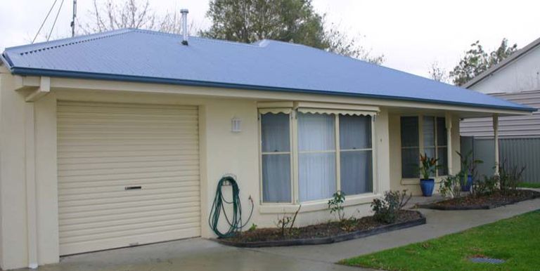 4 / 3-5 Weir Street, Euroa