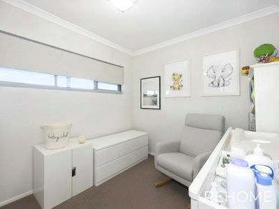 1 / 30 Lovegrove Way, Morley