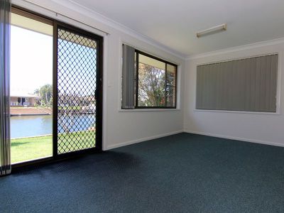 13 Cavill Avenue, Forster