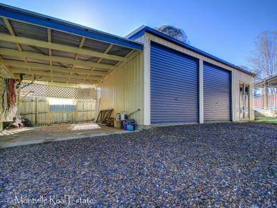 21 Tamarin Drive, Mapleton