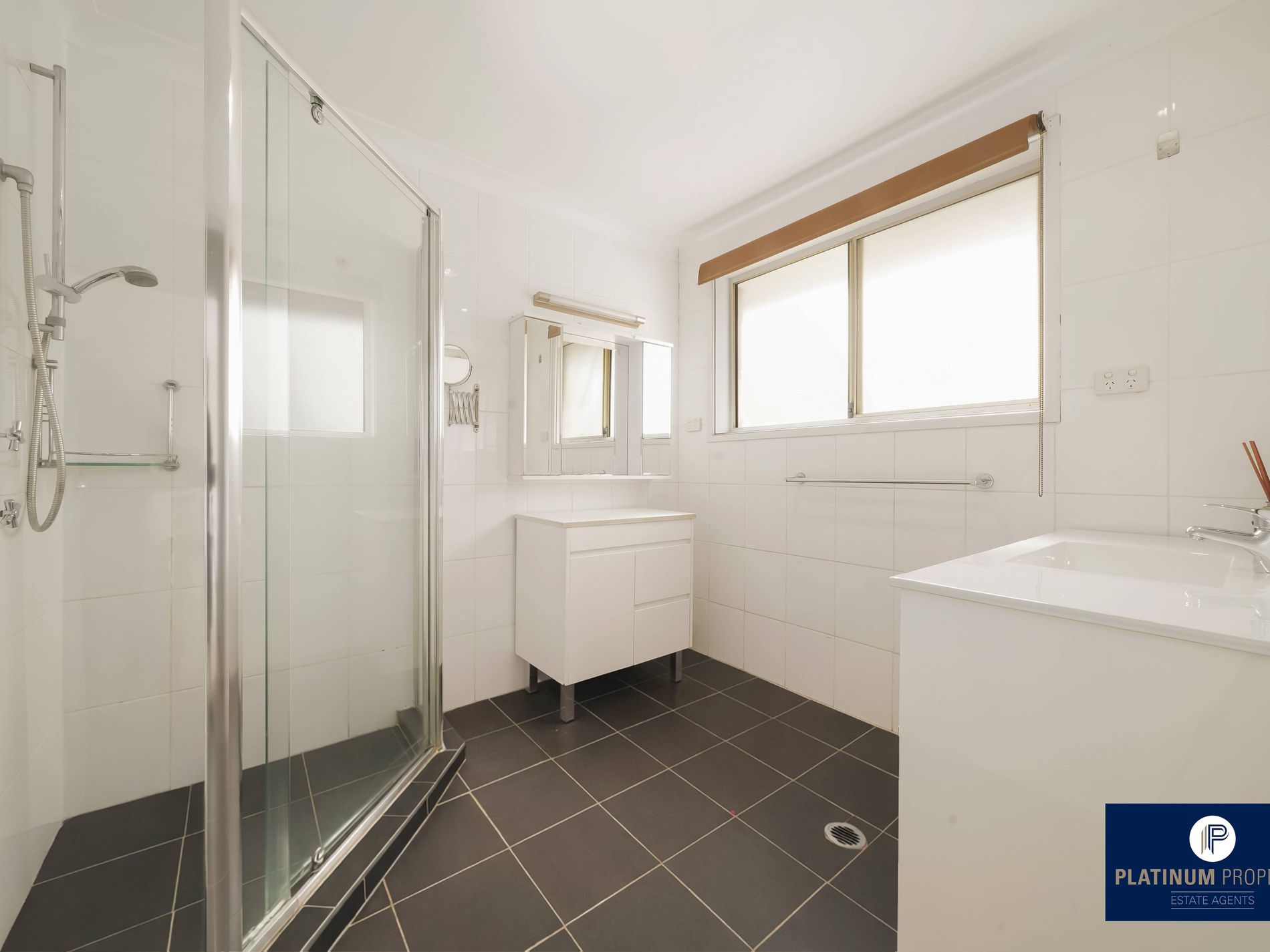 12B Cato Way, Casula