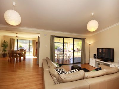 392 Highlands Drive, Failford