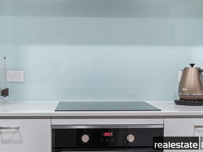 60 / 172 Railway Parade, West Leederville