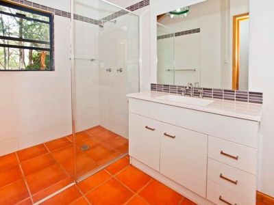 390 Woodhill Mountain Road, Berry