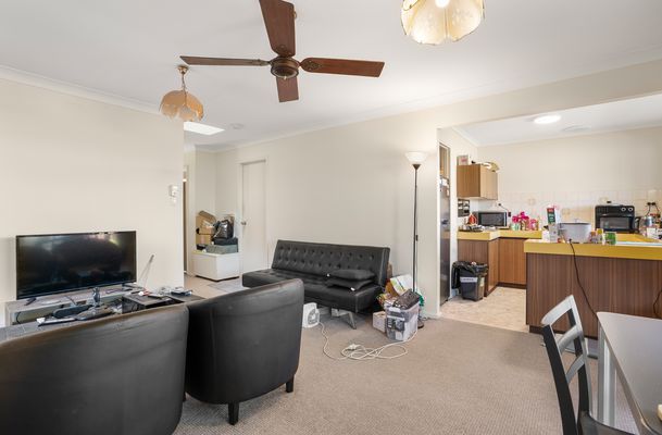 12 / 6 Ashford Avenue, Rockingham