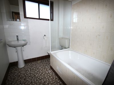 3 / 16 Hurry Crescent, Warrawong