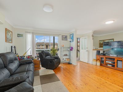 17 John Reilly Street, Dalmeny