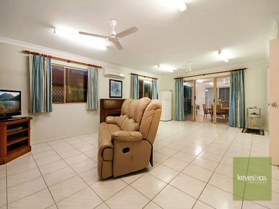 2 Carisbrooke Court, Annandale
