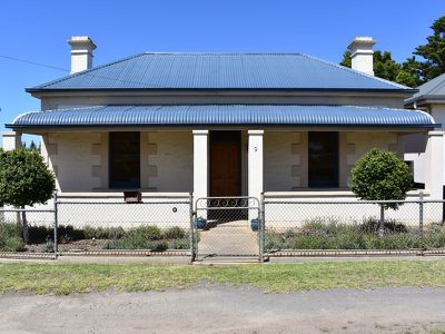 9 Main Street, Millicent