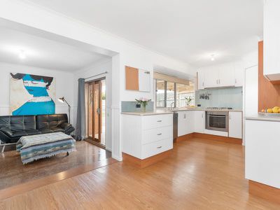 2 Oakbank Place, Somerville