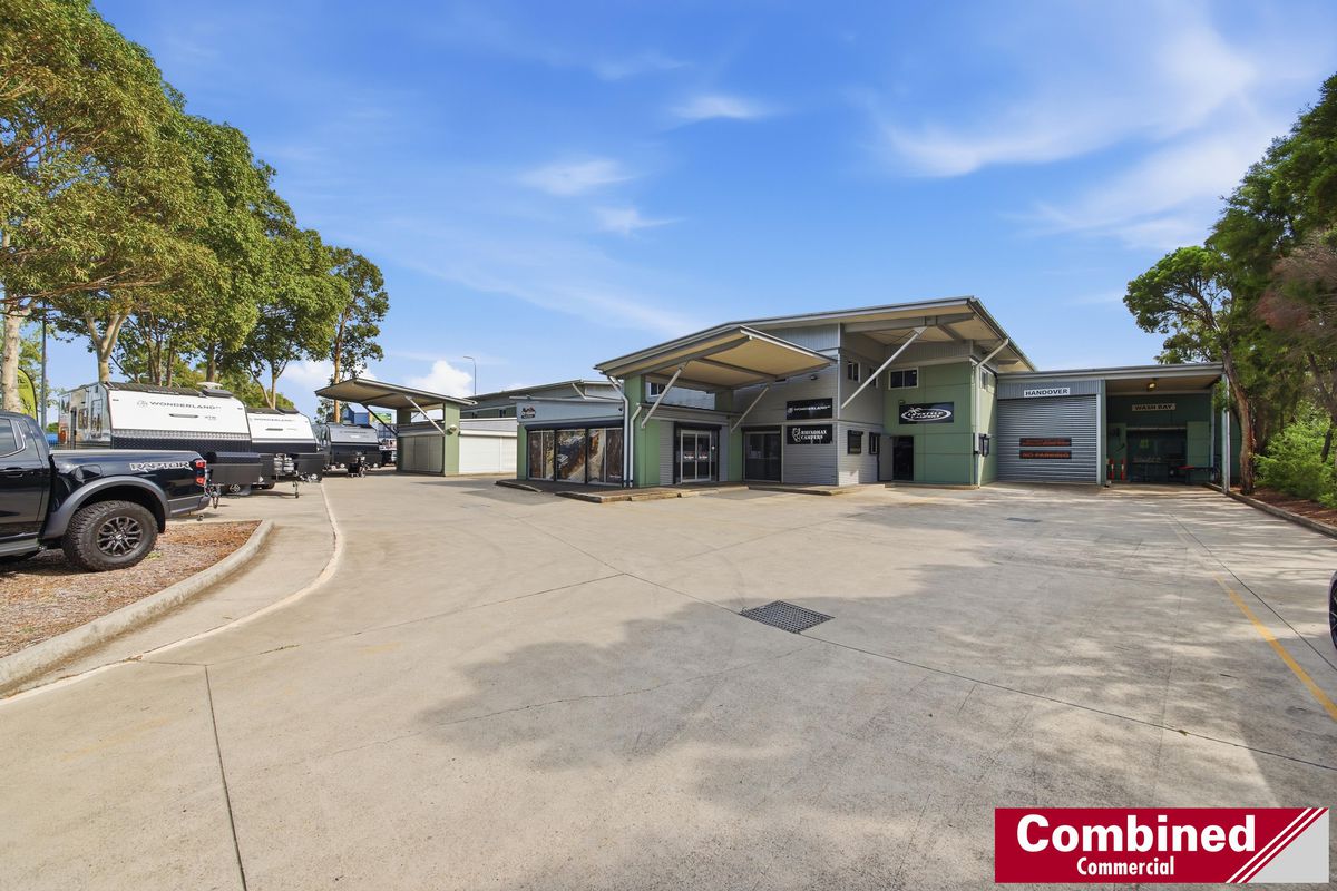 1 & 2 / 2 Samantha Place, Smeaton Grange