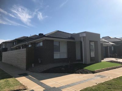 2 Weighbridge Avenue, Wyndham Vale