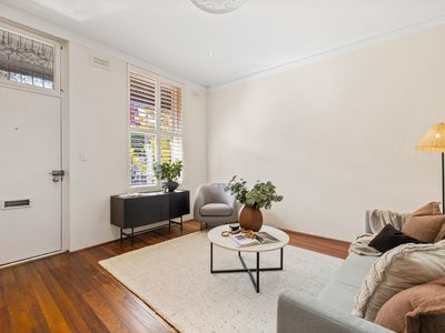 62 Brooke Street, Albert Park