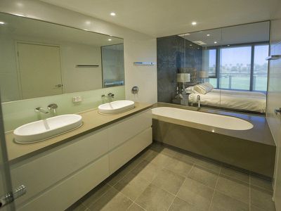 19 / 39 Bow River, Burswood