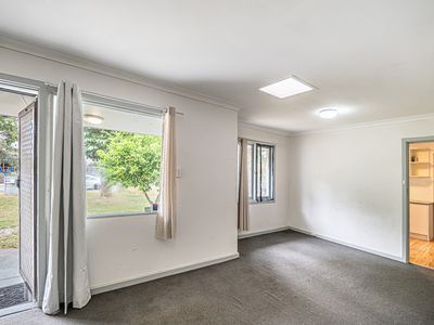 24 Grasmere Way, Kelmscott