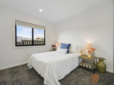 17 Alistair Knox Terrace, Taylor