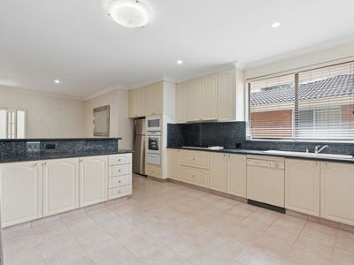 15 Glenbrook Road, Thornlie