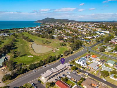 7 / 19 Fairway Crescent , Forster