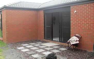 5 Storey Drive, Pakenham