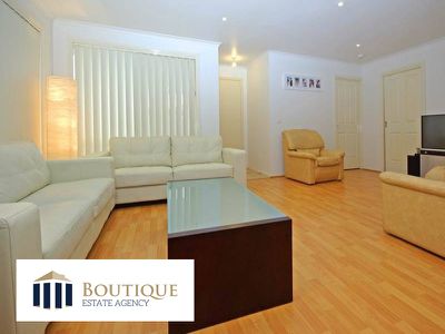 3 / 6-8 Strabane Way, Hampton Park