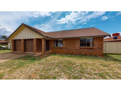 4 Parkland Place, Dubbo