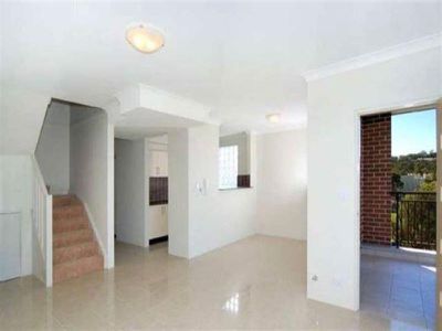 18 / 5-7 Princes Highway, Figtree