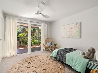 105 Basin View Parade, Basin View