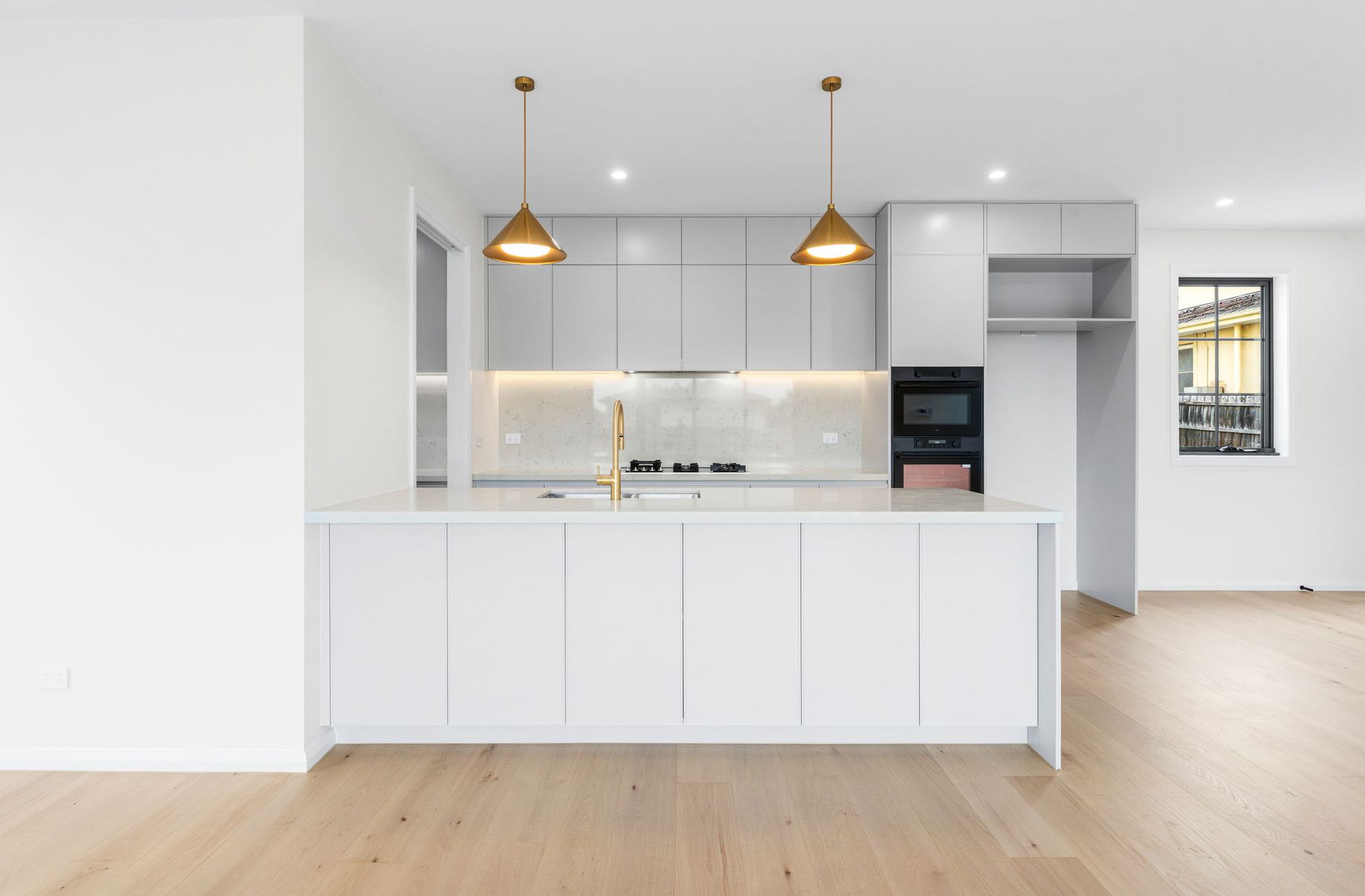 2 / 9 Lexton Road, Box Hill North