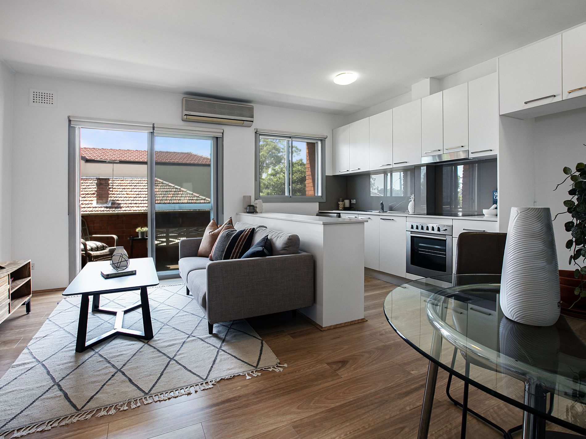 2 / 52 Wentworth Avenue, Mascot