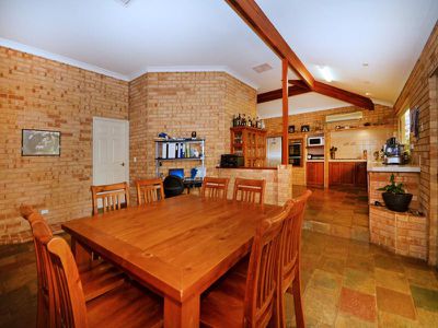 2 Scaffell Gardens, Carine