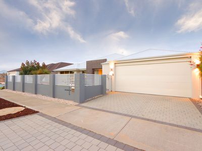 11 Mannhein Crescent, Piara Waters