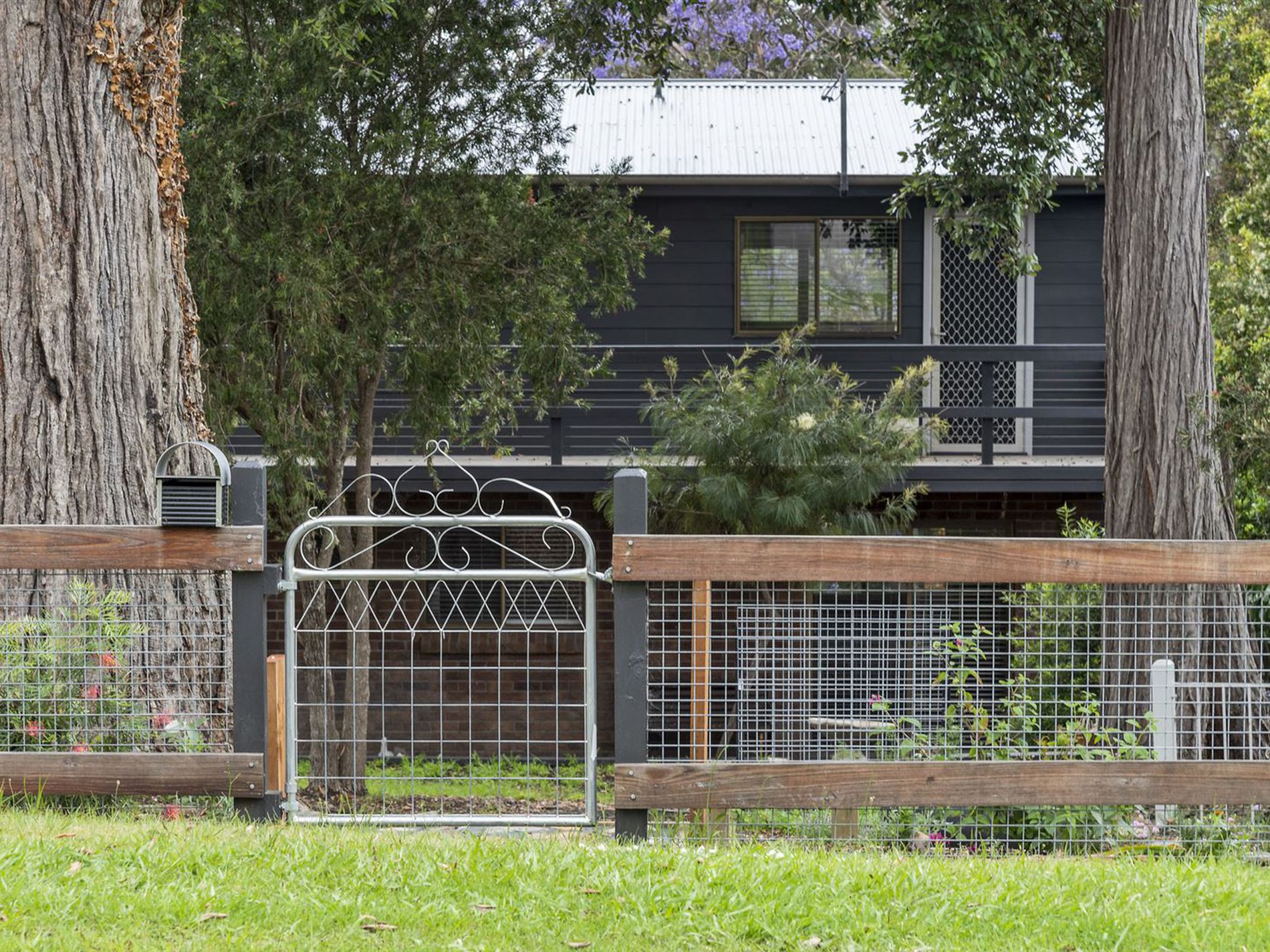 64 Wattle Street, Fishermans Paradise