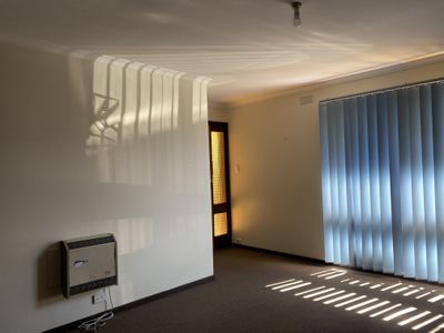 4 / 12 Moffatt Crescent, Hoppers Crossing
