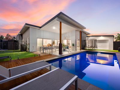 2 Pamphlet Lane, Coomera