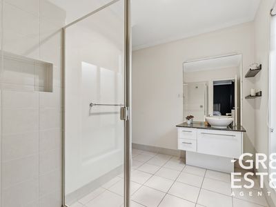 30 Ranfurlie Boulevard, Cranbourne West