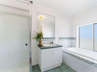 30 Alameda Avenue, Maribyrnong