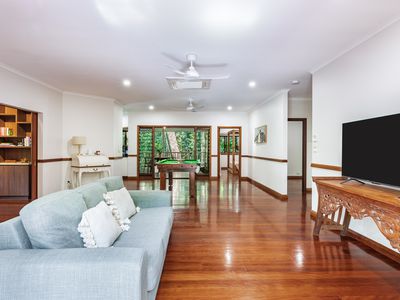 11 Cananga Close, Kamerunga