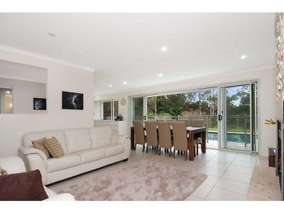 15 Alice Dixon Drive, Flaxton