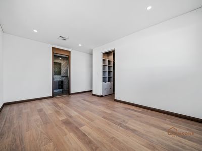 40 Maxillaria Vista, Treeby