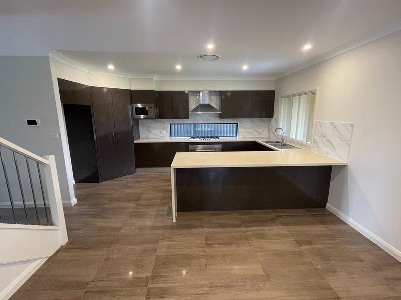 12 Firewheel Circuit, Gregory Hills