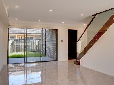 12 Piccadilly Street, Riverstone