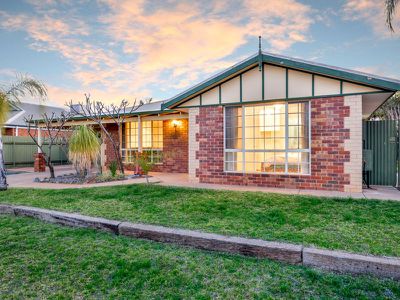 1 Crowley Gardens, Somerville