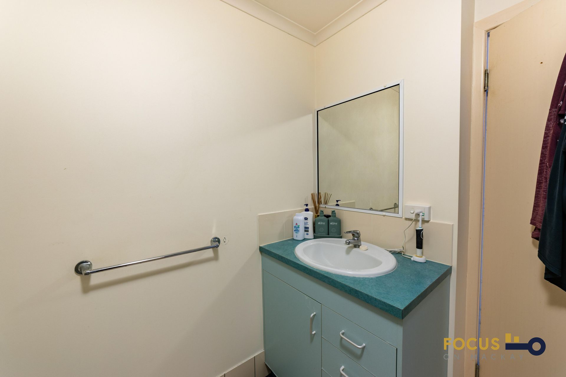 11 / 4 Don Wright Court, Andergrove