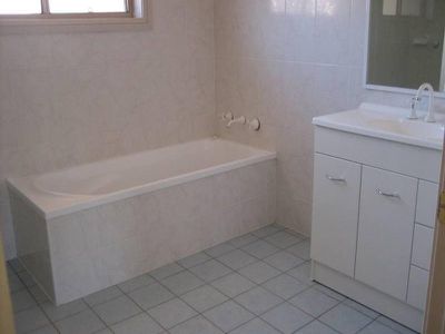 2 Tooma Place, Flinders