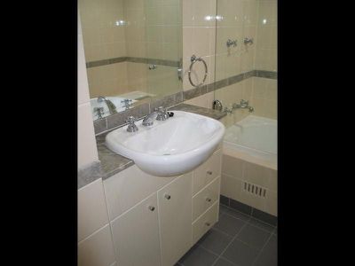 8 / 21 Waragal Avenue, Rozelle