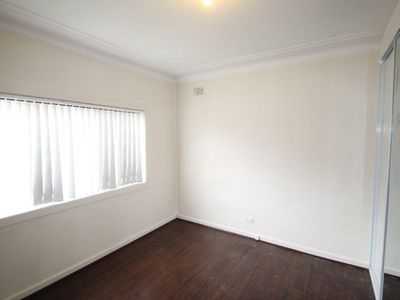 294 Woodville Road, Guildford
