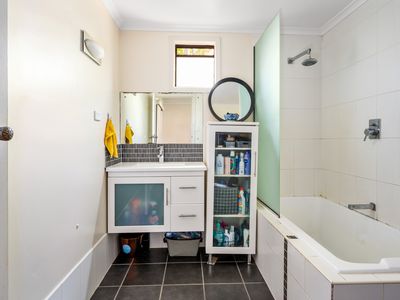 113 Varden Street, Piccadilly