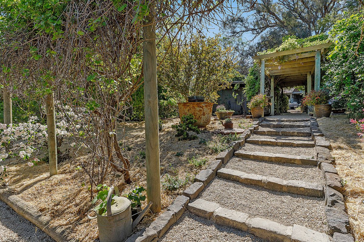 250 Ford Drive, Mansfield