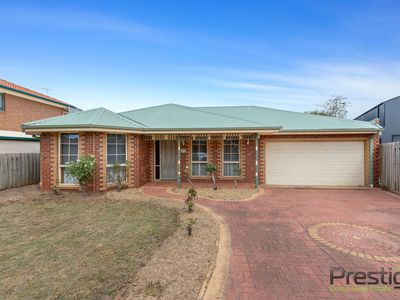 33 Percerval Crescent, Taylors Lakes