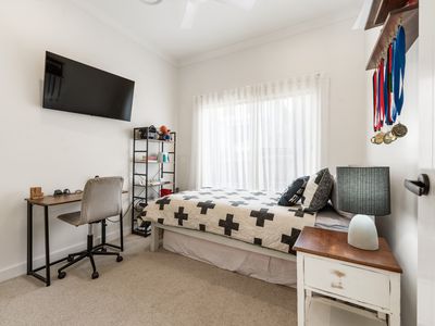 68 East Street, Redwood